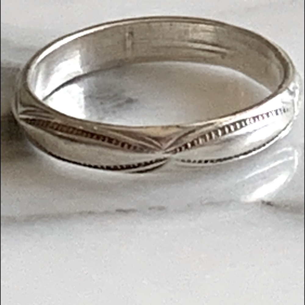 Silver western style stackable ring sz 6.5